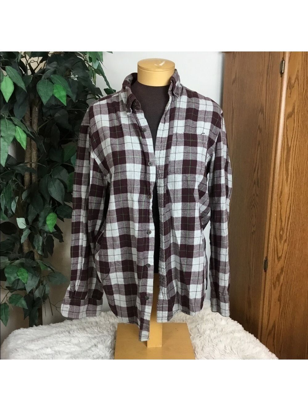 MENS St Johns Bay Medium maroon & gray flannel plaid w/ green stripe
